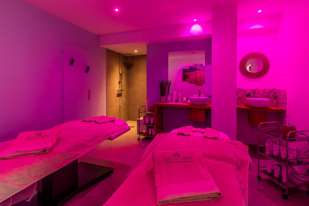 Logis Hotel Les Sables D'Or - Institut De Beaute Stella-Plage Exteriör bild